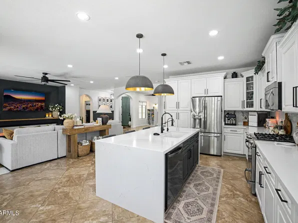 10190 W PATRICK Lane, Peoria, AZ 85383