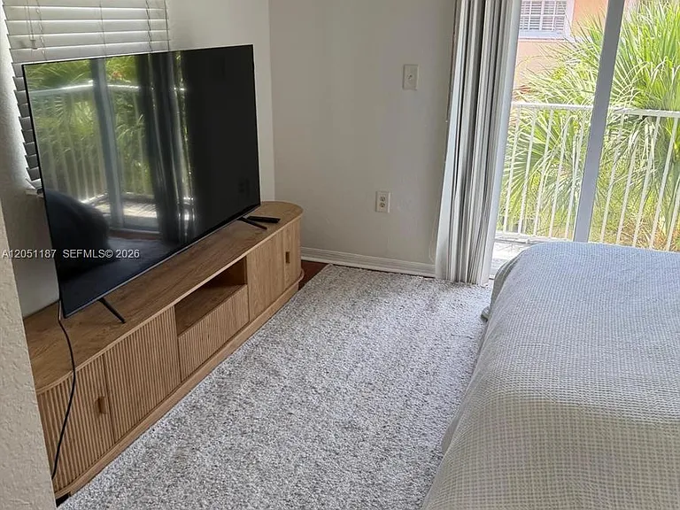 2082 NE 167th St #3 — Photo 8