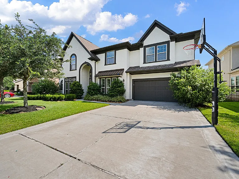 4627 Miramar Dr — Photo 51