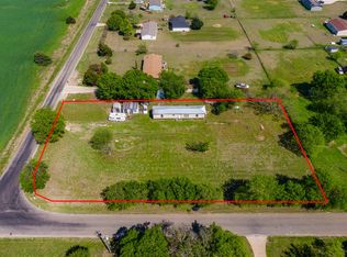 2136 Patrick Rd, Waxahachie, TX 75167