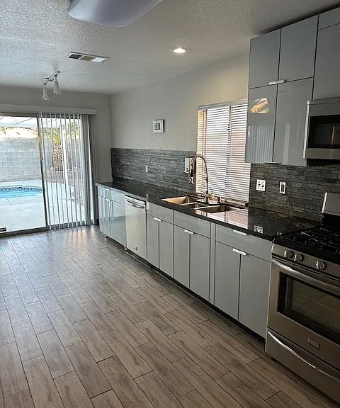 7095 Shadow Crest Dr — Photo 9