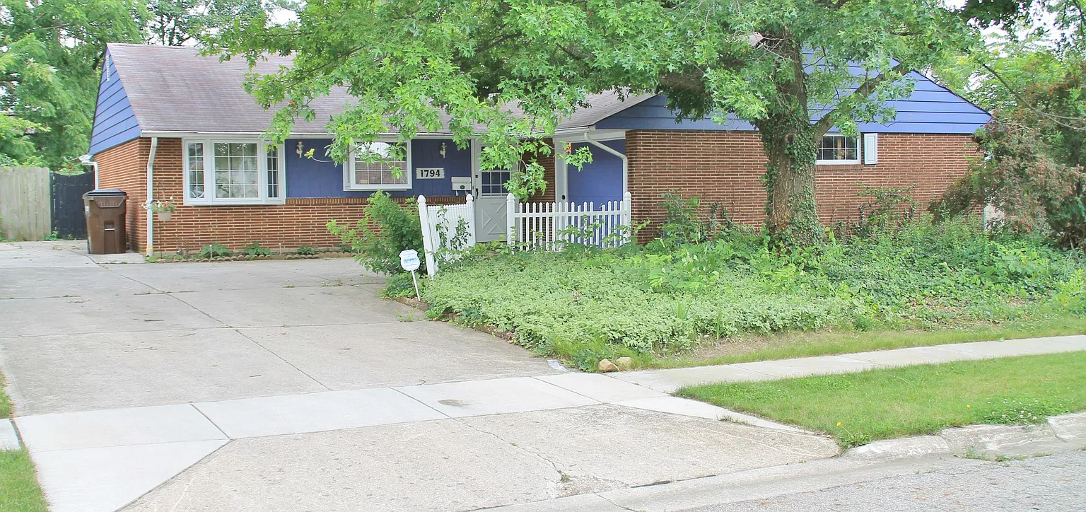1794 Pickering Dr photo 1