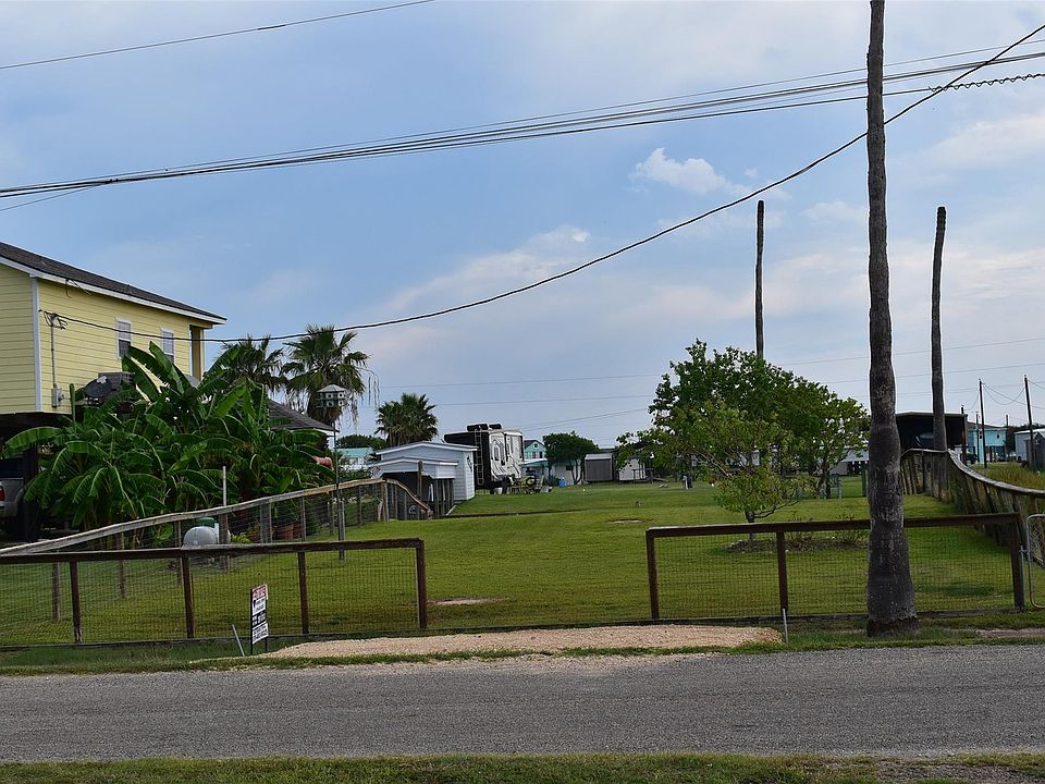 1197 County Road 202, Sargent, TX 77414 | MLS #5791512 | Zillow