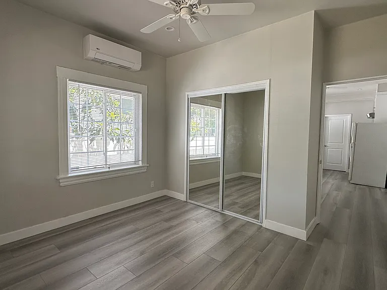 304 N Kenwood St #C — Photo 15