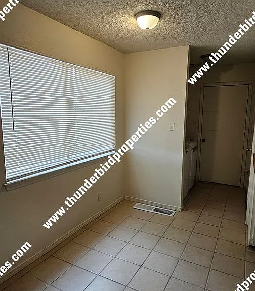 408 Western Skies Dr SE — Photo 3