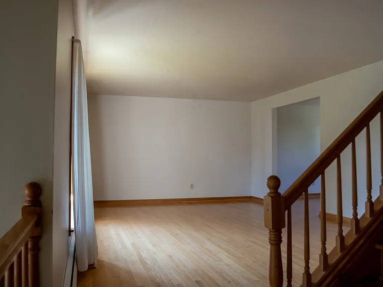102 Brooklane Dr — Photo 3