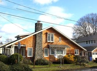 305 E Arlington St, Gladstone, OR