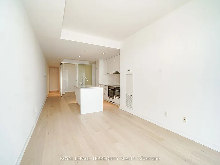 488 University Ave #5008 — Photo 22