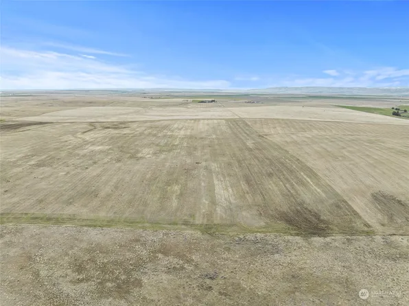 1 Rd 3 NW, Waterville, WA 98858