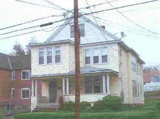 706 Huntington Rd, Bridgeport, CT 06610