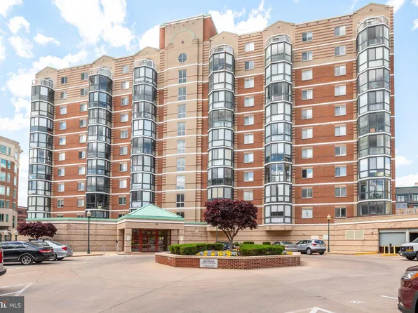 24 Courthouse Sq N #506, Rockville, MD 20850
