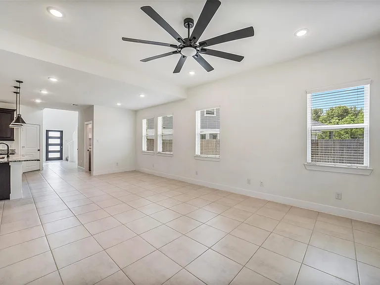 19384 Poppy Village Cir — Photo 8