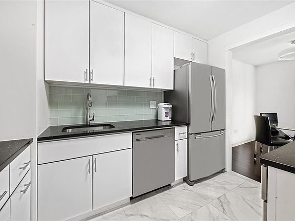 3rd image of 80 Gold St #4L