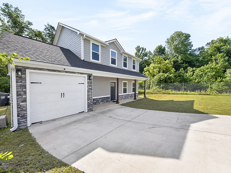 34 Forest Ridge Ln — Photo 2