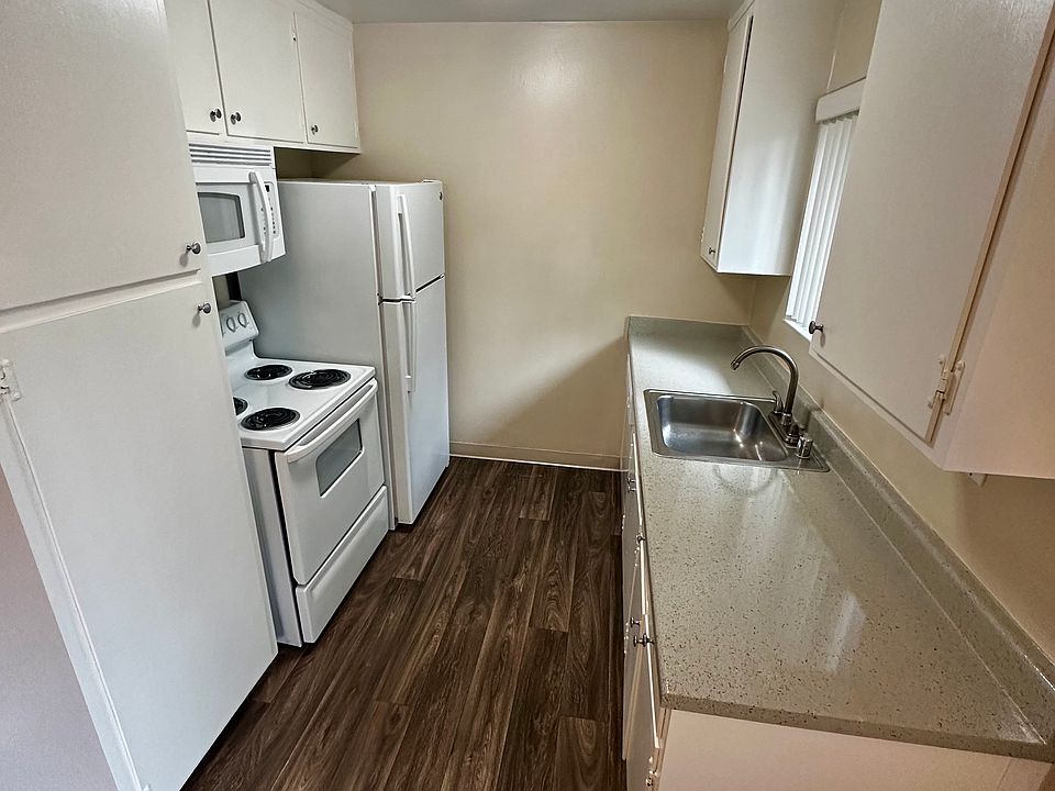 1st image of 720 Coleman Ave #L