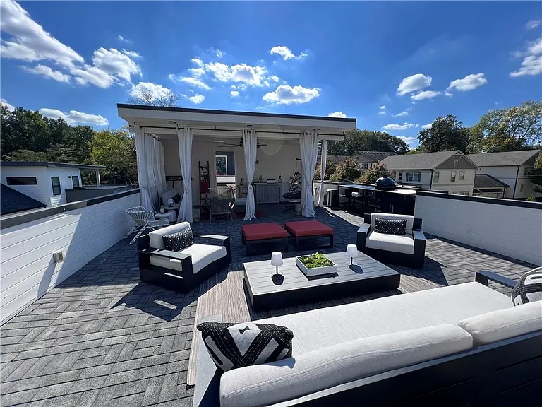 669 E Ave NE #A — Photo 4