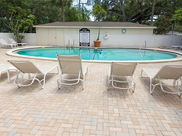 3325 Bayshore Blvd #E35 — Photo 3