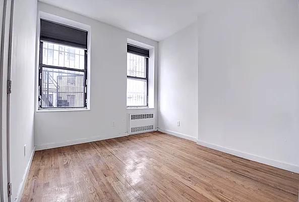 Rented by Urbane Brokerage | media 8