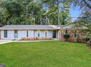 1004 Strawberry Ln, Ellenwood, GA