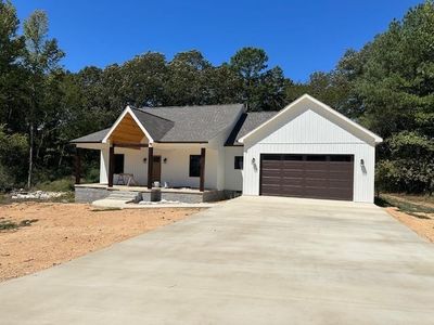 305 Chariot Ln, Adamsville, TN, 38310