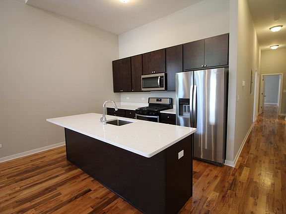 5th image of 1801-03 W School St #1