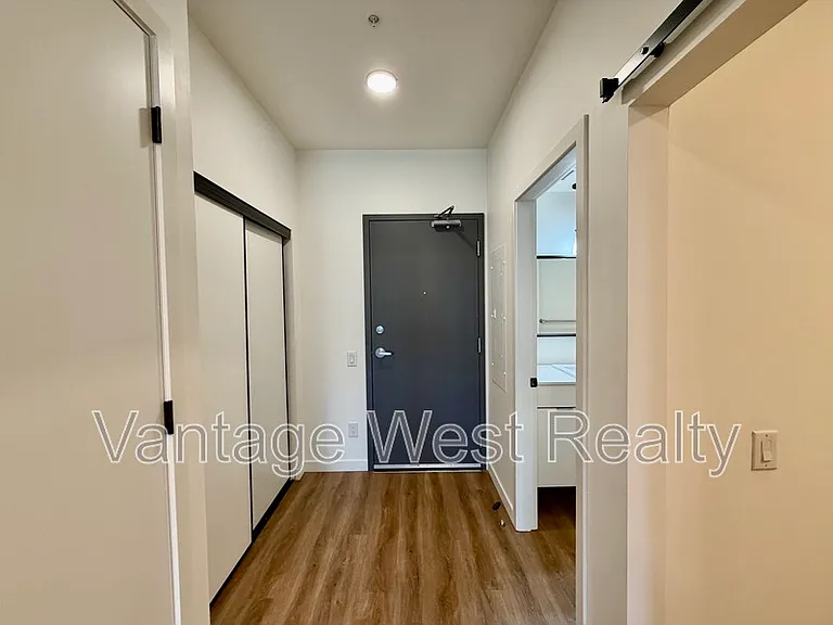 615 Rutland Rd N #101 — Photo 13