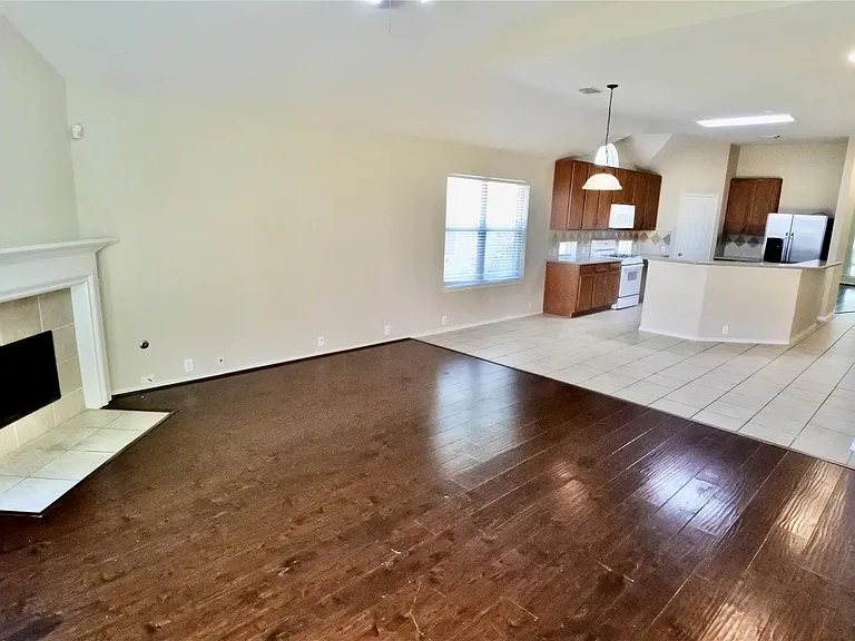19314 Chislestone Ln — Photo 10