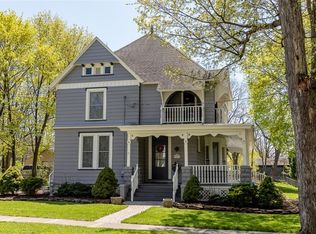 16 Oak St, Geneseo, NY 14454