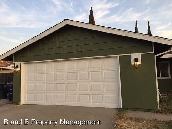 3rd image of 6513 Misty Creek Dr