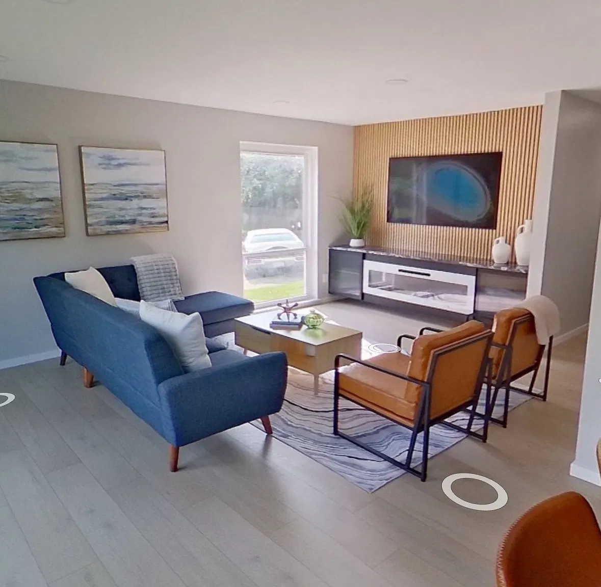 2 bed, 913 sqft, $1,975 — Photo 4