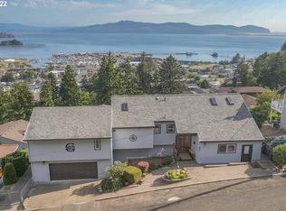 607 Holly Ave, Garibaldi, OR 97118