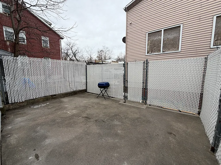 165 Chestnut Ave #1 — Photo 5