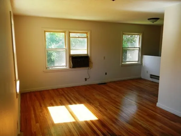 314 N Broadway Ave, Riverton, WY 82501