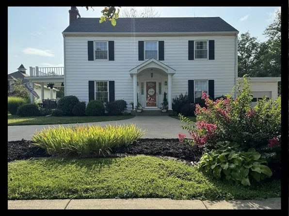 801 Jackson St, Macon, MO 63552