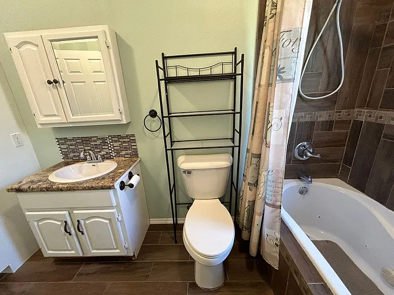 117 W Adams Ave — Photo 39