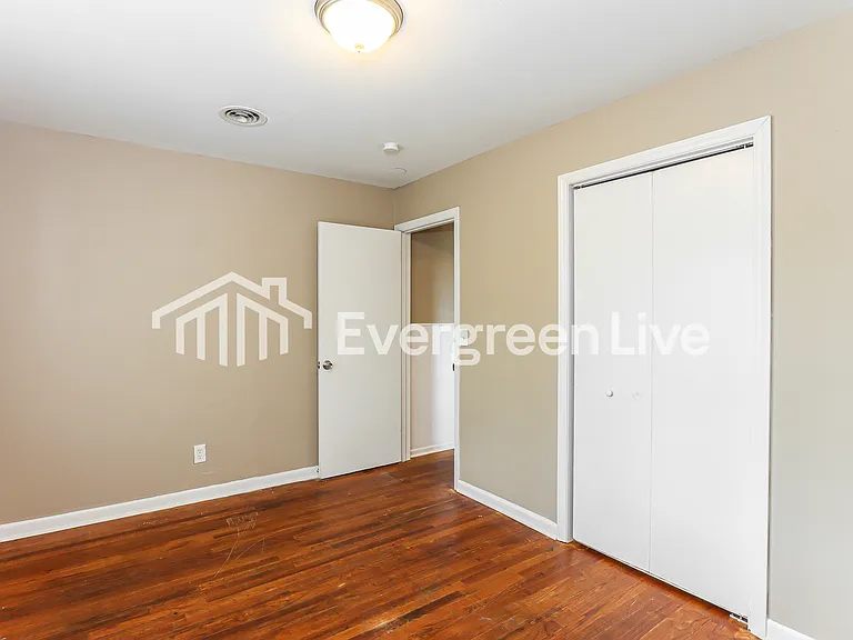 2098 Caretta St — Photo 13