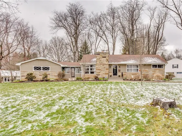 3092 Mayfield Rd, Stow, OH 44224