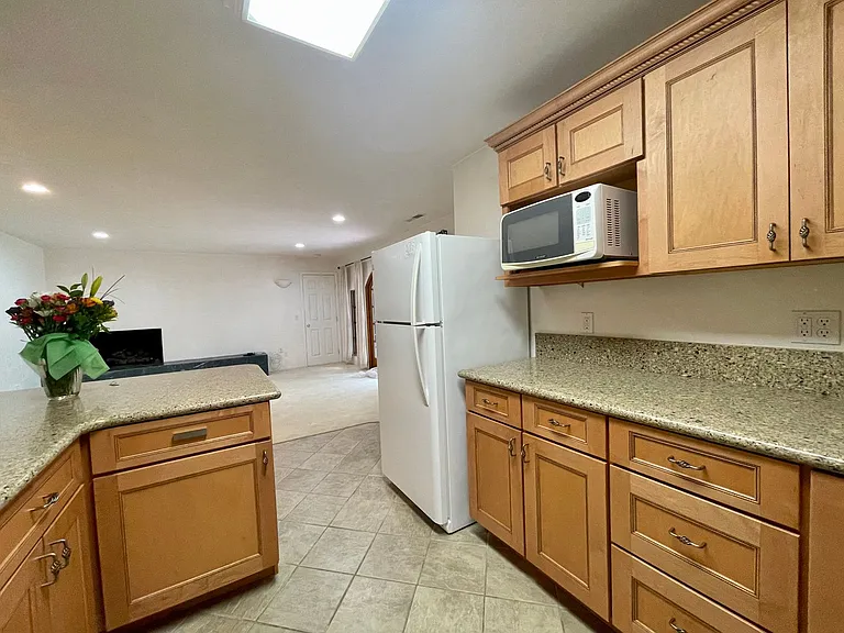284 Forest Ridge Rd — Photo 6