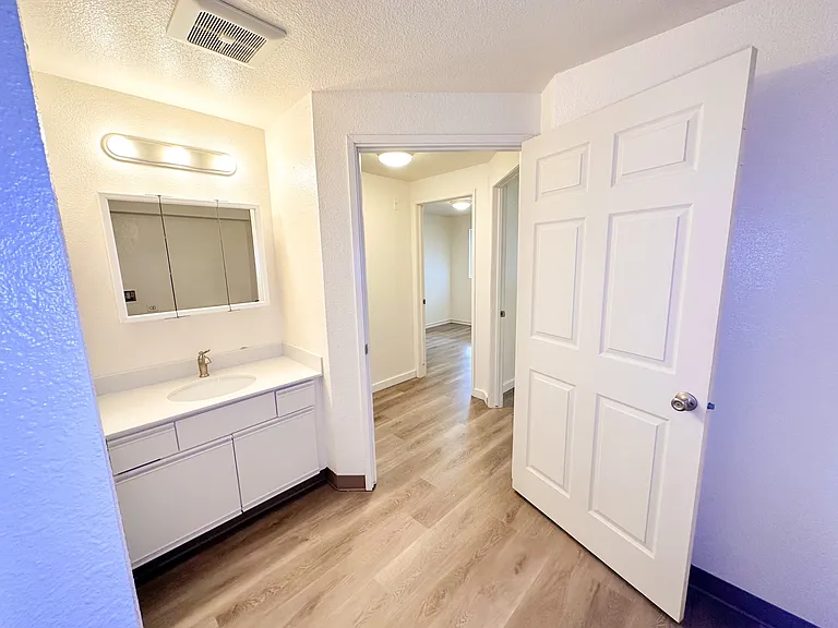 Rivers Landing Apartments — Photo 41