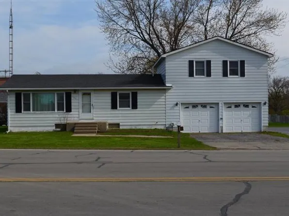 142 Wamplers Lake Rd, Brooklyn, MI 49230