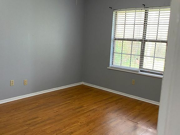 5th image of 202 Marseilles Dr