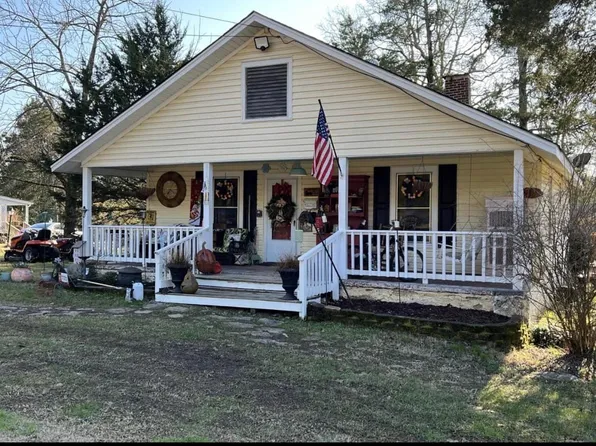 6573 Reeds Bridge Rd, Ringgold, GA 30736