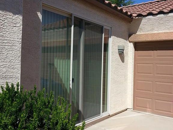 4th image of 714 E Las Colinas Pl