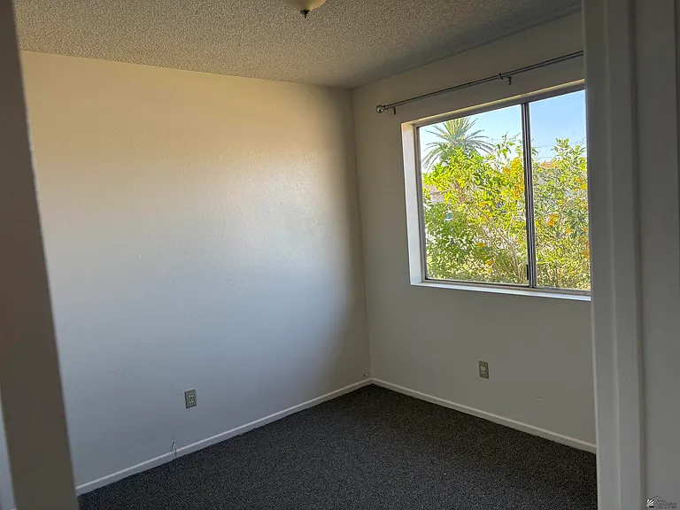 4439 W 16th Pl — Photo 17
