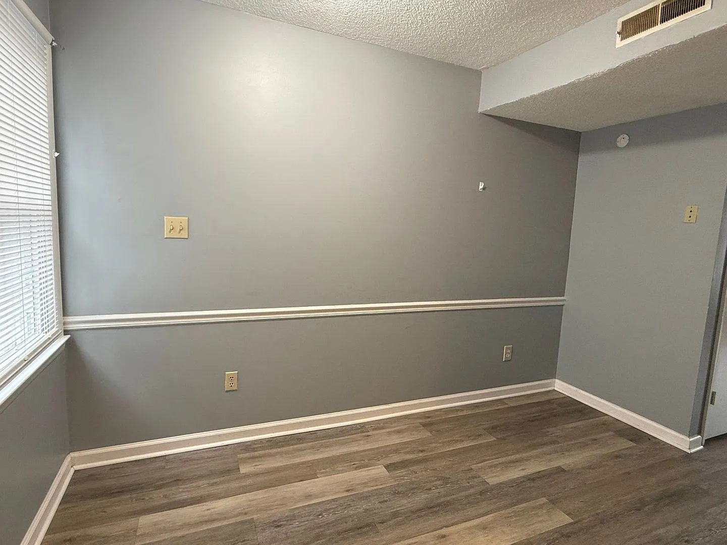 Nice 2 bedroom, 1.5 bath townhouse — Photo 3