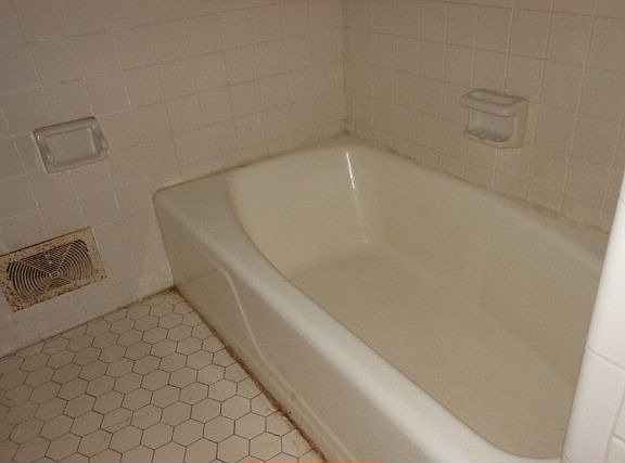 5th image of 2900 Southshore Dr