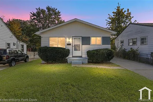 8278 Chalmers Ave — Photo 1