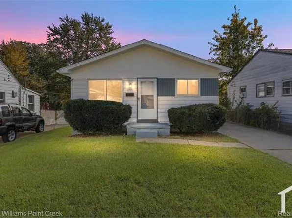8278 Chalmers Ave, Warren, MI 48089