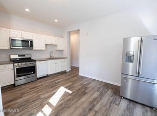 14 Highland Blvd APT 1B, Keansburg, NJ 07734