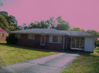 421 Meadow Ln, Athens, GA 30605